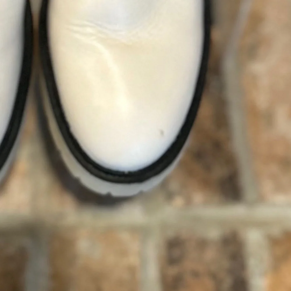 FPB2– Free People Cream Heeled Boots - Picture 6 of 8